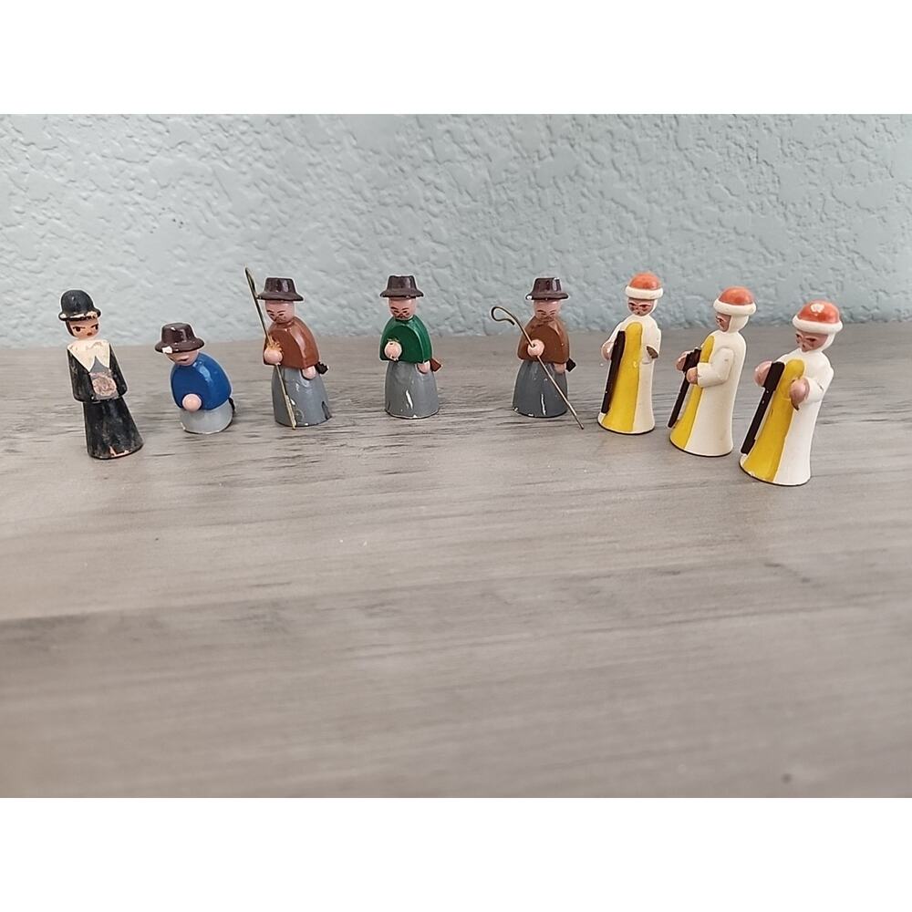 Vtg Erzgebirge Wooden 8 Miniature Figurines Nativity Wisemen Shepherd People
